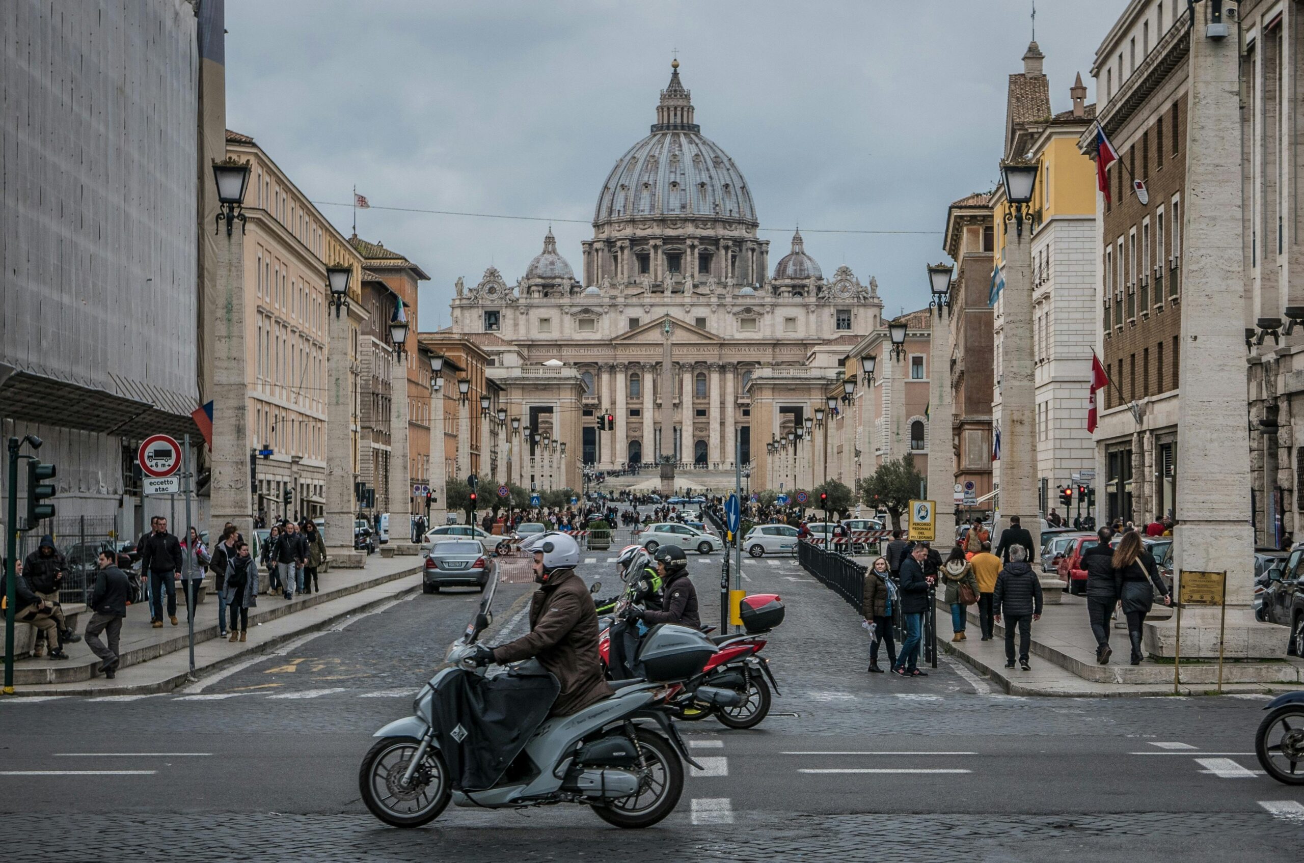 Découverte du Vatican- Voyage Spirituel à Travers l’Histoire et l’Art